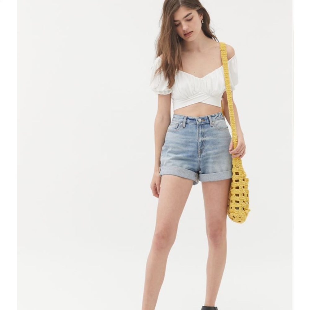 BDG High Waisted Mom Short Light Wash